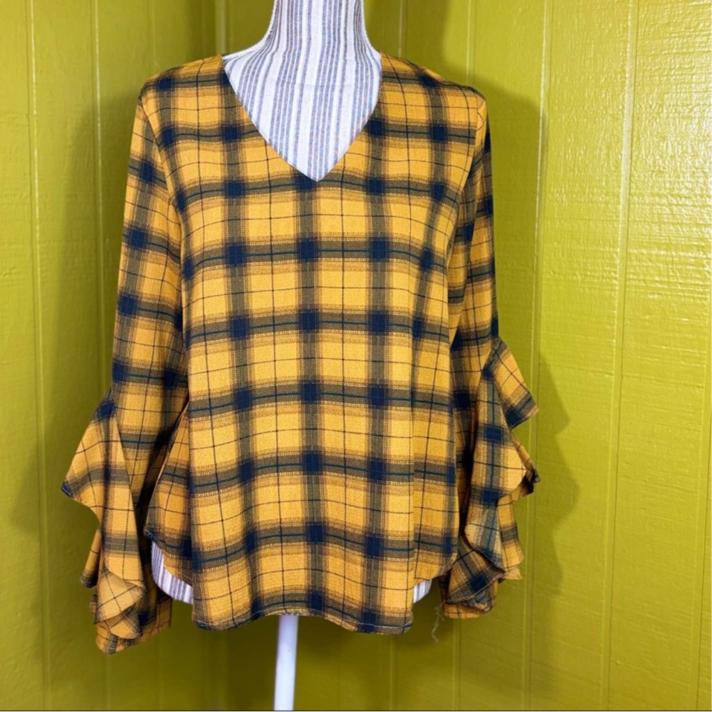 Altard’ State long sleeve women’s size small plaid yellow